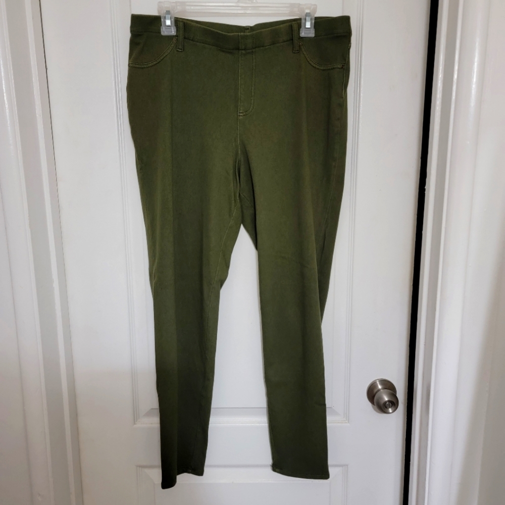 Time and Tru Jeggings XL Green